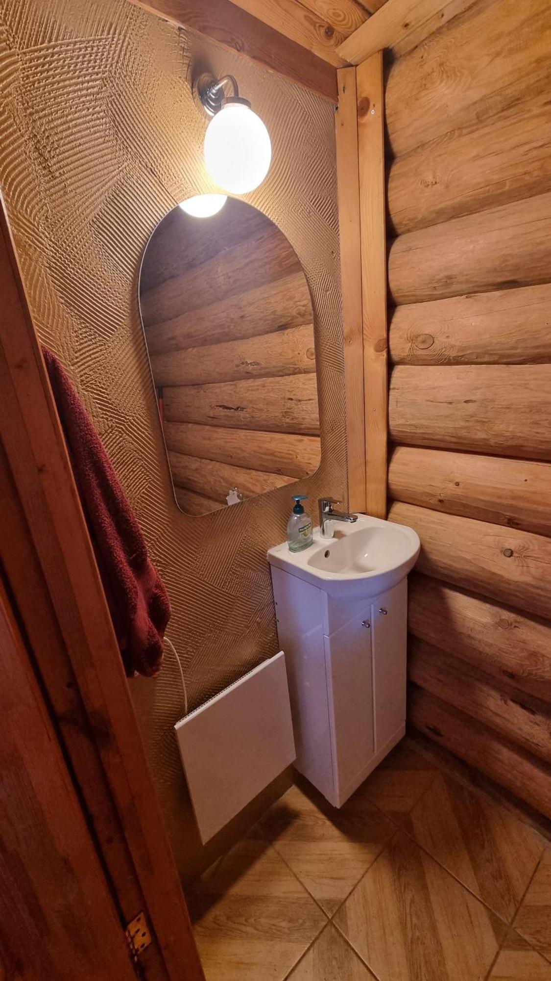 Vila "Ziedkalni" Bīriņi Exteriér fotografie