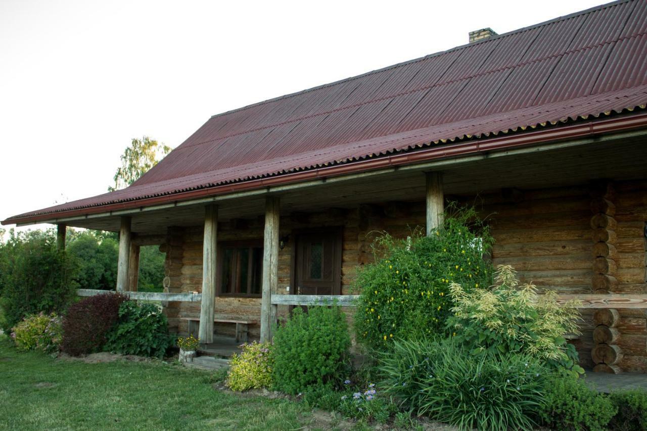 Vila "Ziedkalni" Bīriņi Exteriér fotografie