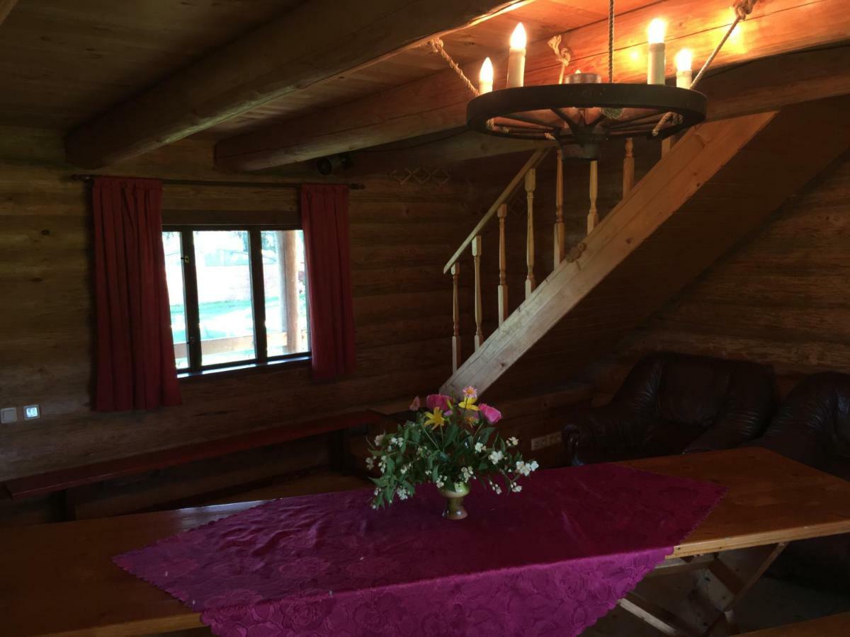 Vila "Ziedkalni" Bīriņi Exteriér fotografie